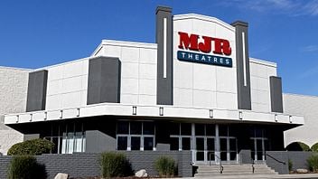 MJR Chesterfield Cinema