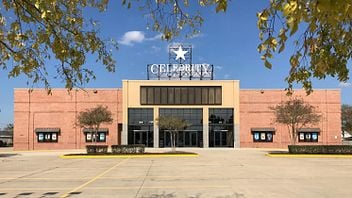 Celebrity Theatres - Baton Rouge 10