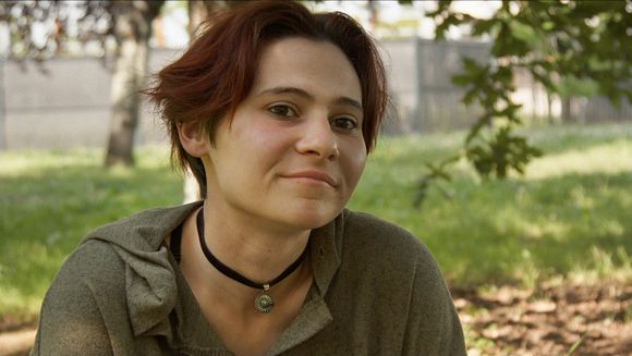 DERRIÈRE NOS REGARDS