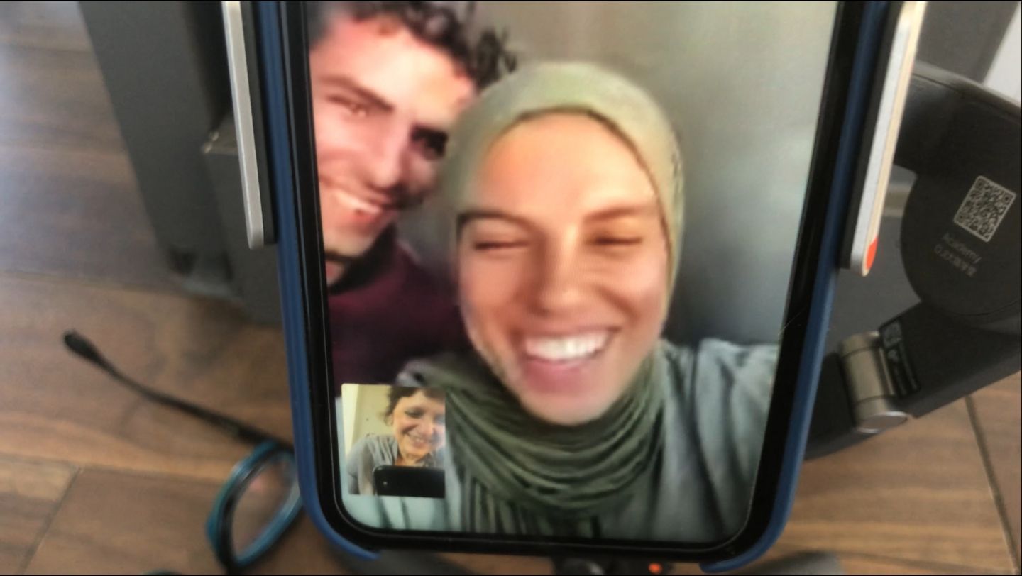 Ciné-débat : Put Your Soul On Your Hand And Walk 