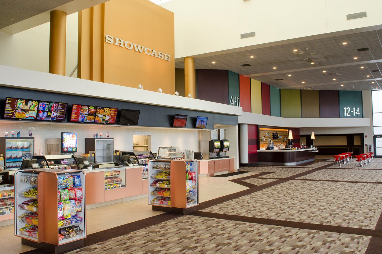 Woburn Movie Theater | Showcase Cinema de Lux Woburn - Showcase Cinemas