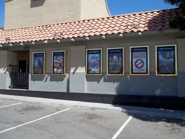 Barstow Station Cinema is D'Place