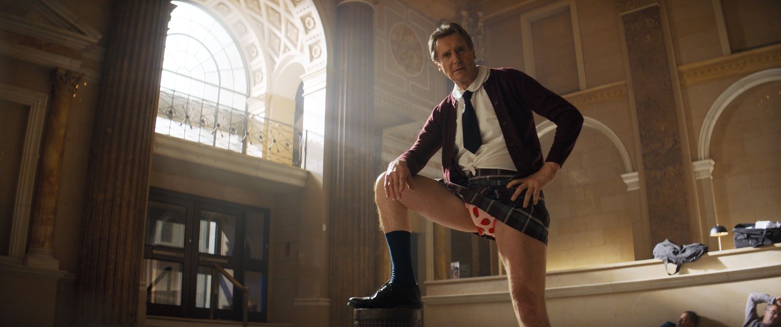 AVANT-PREMIERE : Y A-T-IL UN FLIC POUR SAUVER LE MONDE ?