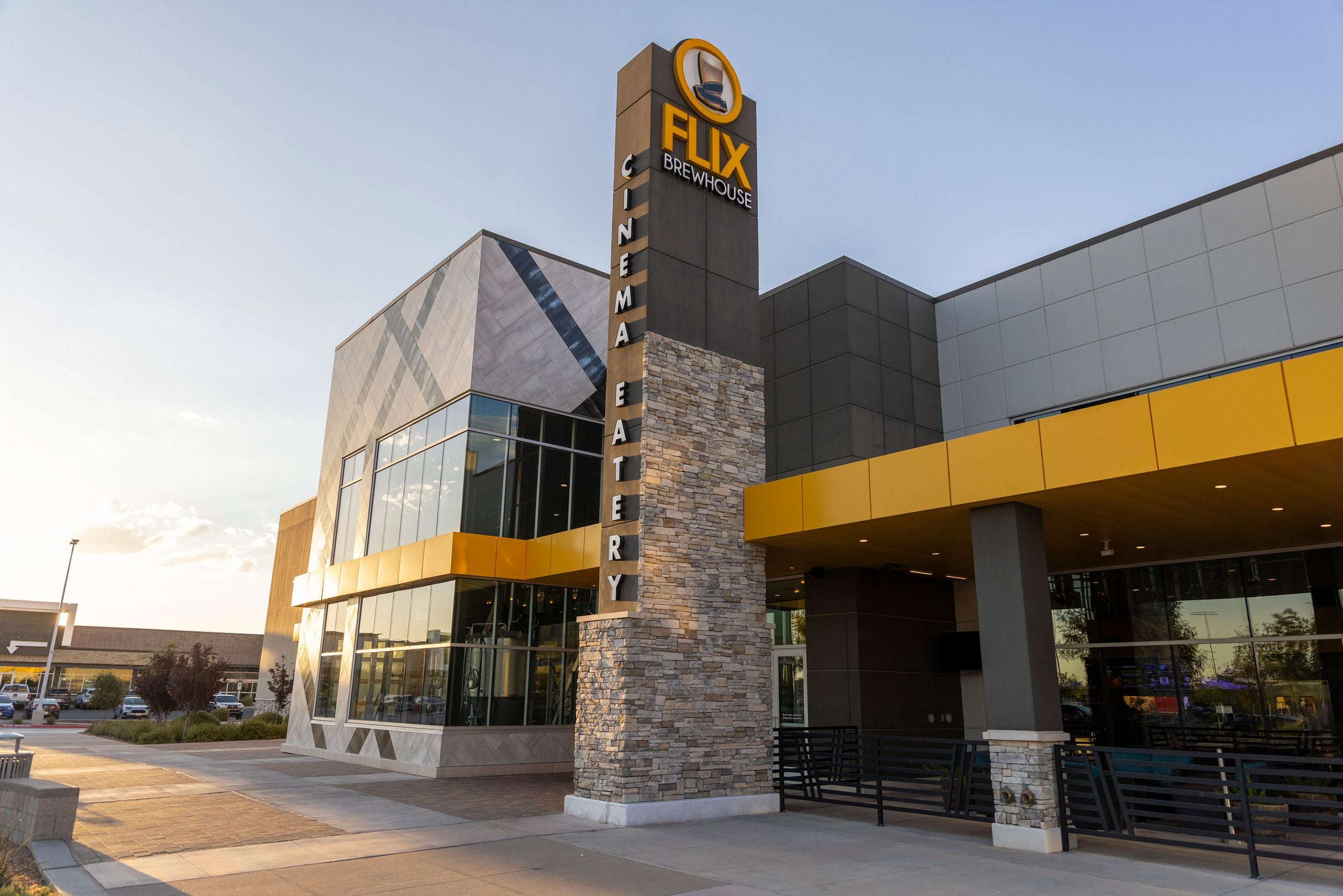 Flix Brewhouse El Paso - West
