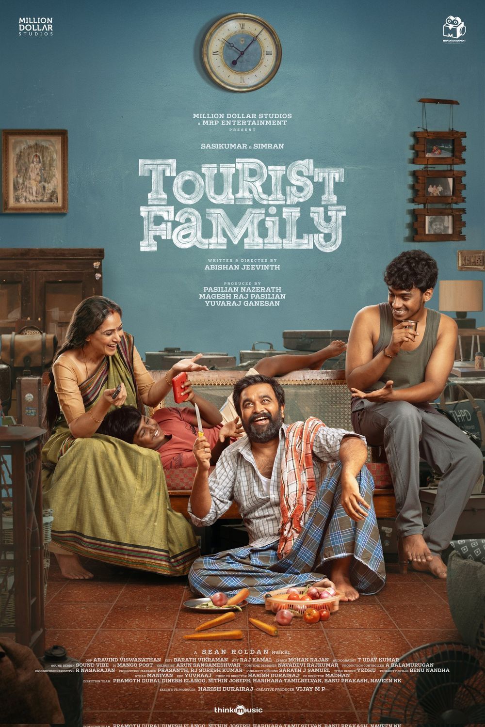 Tourist Family